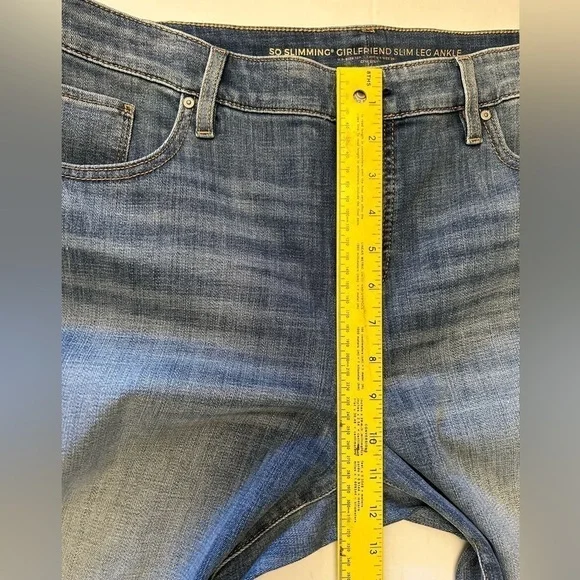 Chicos So Slimming Ankle Frayed-Hem Girlfriend Jeans Sz-12R (Chicos-2R) A15 - Picture 11 of 13